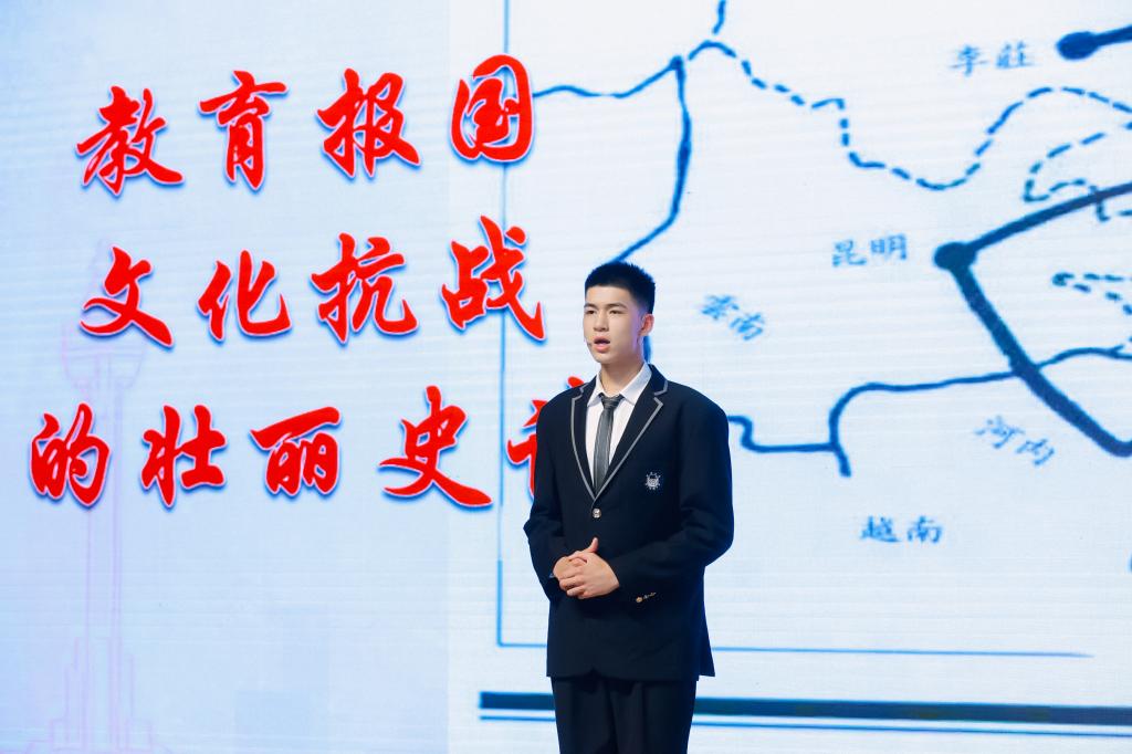 365vip英国上市官网第一附属中学“时代声音研习社”姚琪峰